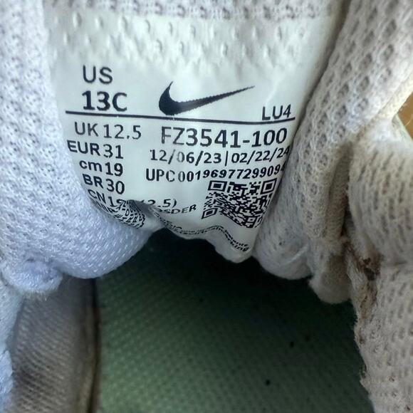 Nike Court Borough Low ‘Barely Green’ Kids Sneakers - SZ 13 C - Picture 13 of 13